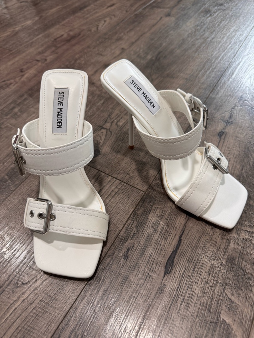Steve Madden JOYOUS Sandals